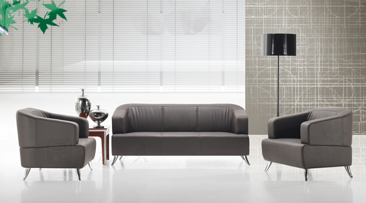 現(xiàn)代真皮沙發(fā)